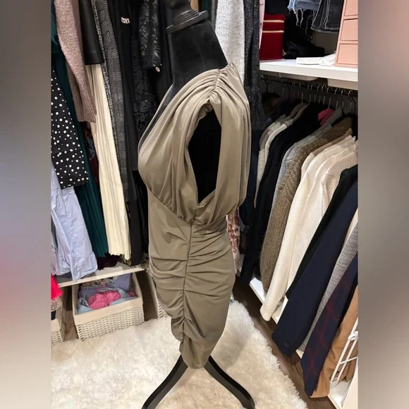 NEW WITH TAGS 🎉 Zara khaki SHORT DRESS WITH SHOULDER PADS size L - Picture 10 of 16